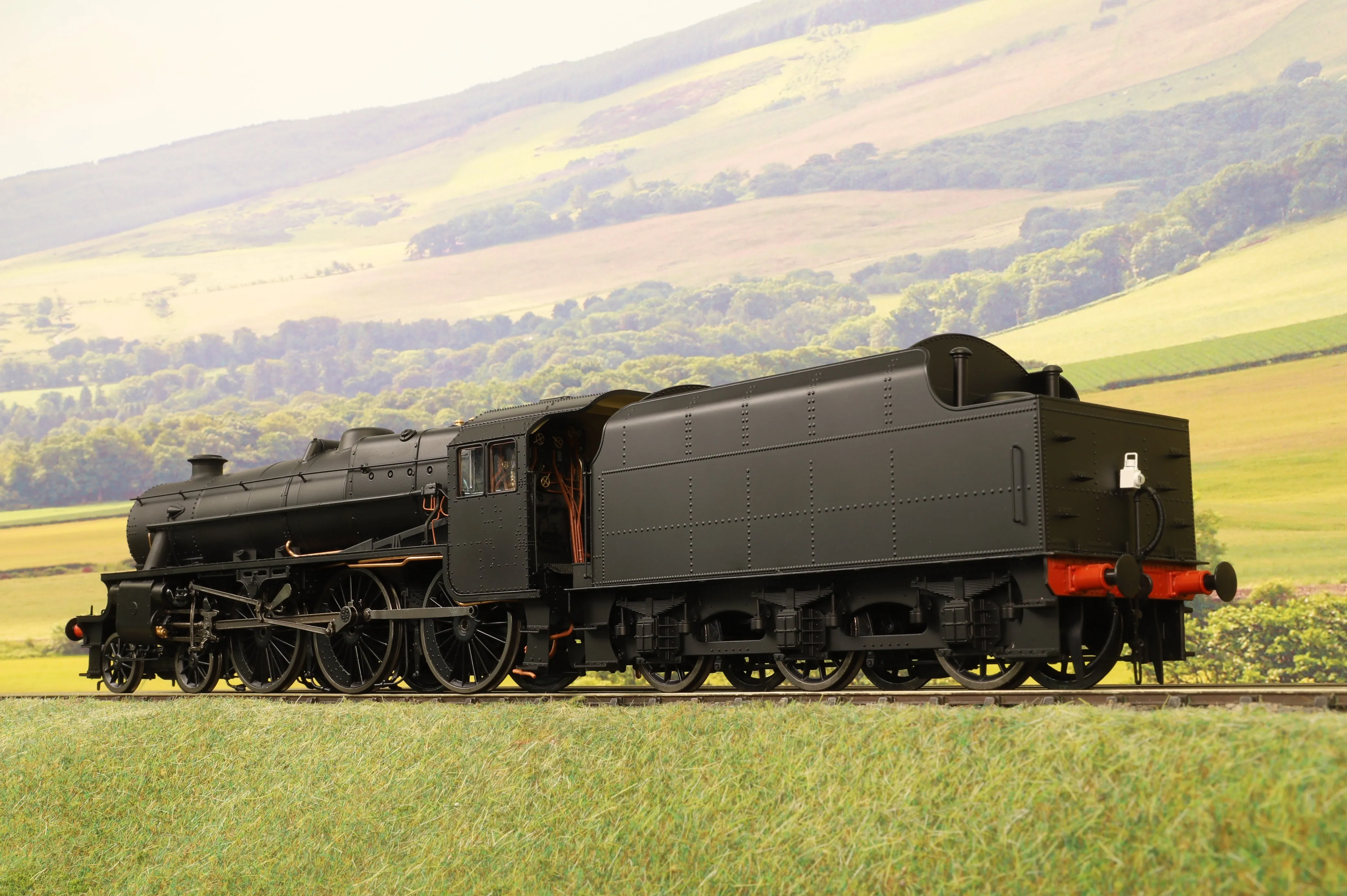 Ellis Clark Trains E1010U O Gauge Stanier Class 5 4-6-0 "Black 5", Plain Black, 'Un-numbered', Riveted Tender