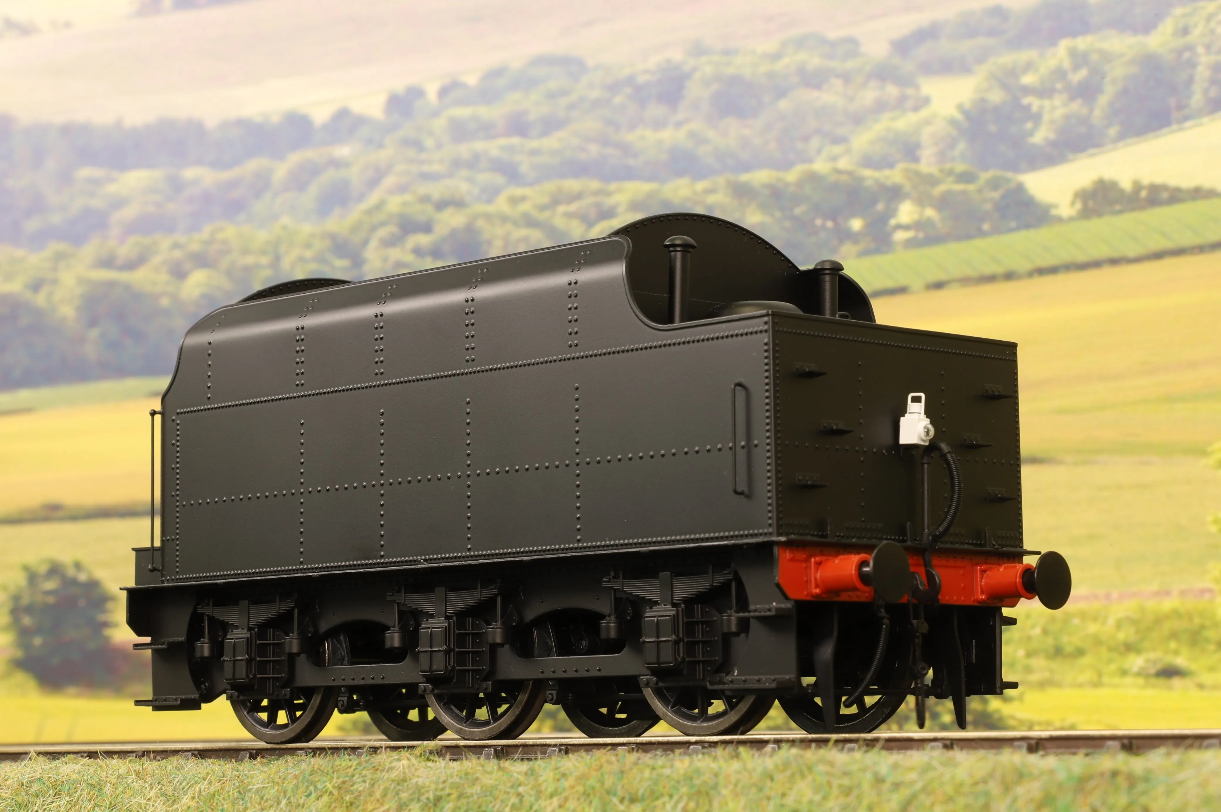 Ellis Clark Trains E1010U O Gauge Stanier Class 5 4-6-0 "Black 5", Plain Black, 'Un-numbered', Riveted Tender